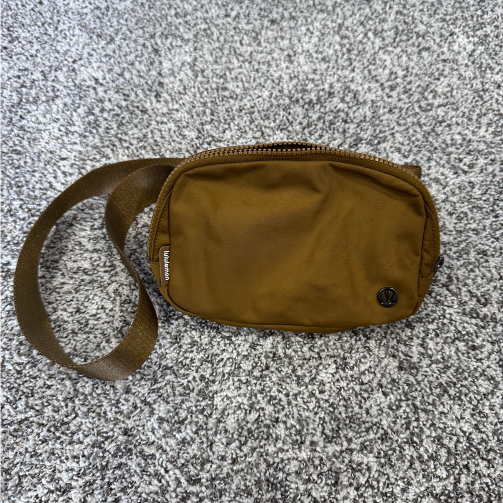 lululemon athletica Brown Belt Bag Minimalist Design